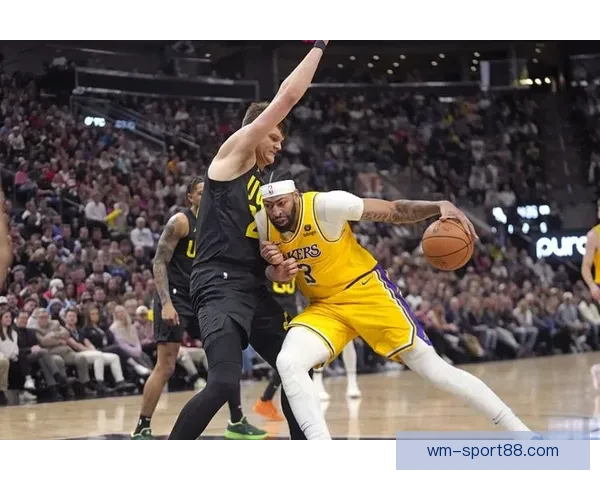 亚历山大三节狂砍湖人 八村塁正负值创全场最低纪录