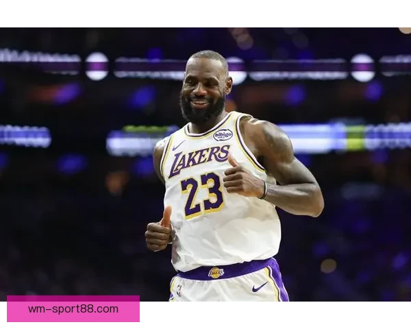 詹姆斯评价里夫斯打球风格独特节奏灵活非典型白人球员