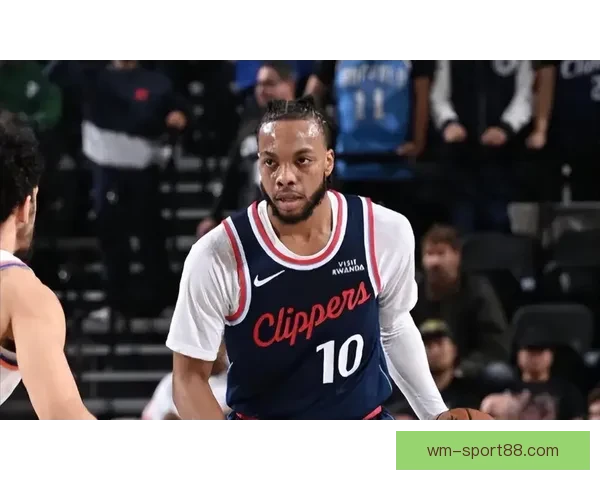 快船大胜猛龙横扫对手小卡砍27分马瑟林加兰合力高分